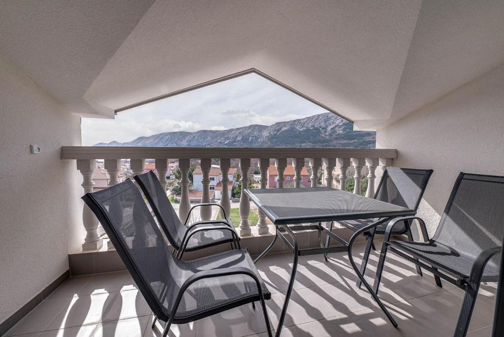 Bed & Breakfast Dosen III Baška Eksteriør billede