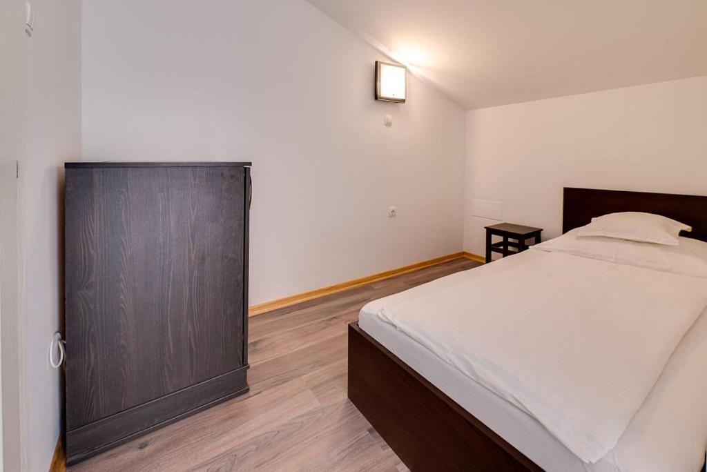 Bed & Breakfast Dosen III Baška Eksteriør billede